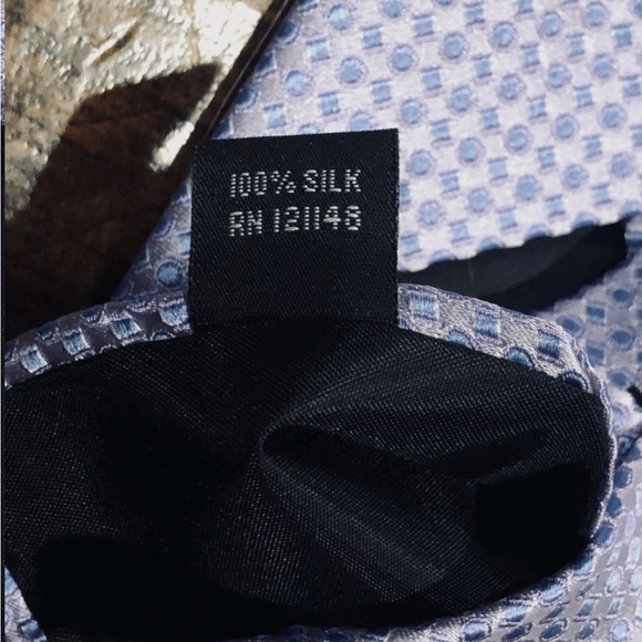 Michael Kors silk blue polka dot & diamond shape design neck tie - Picture 8 of 9